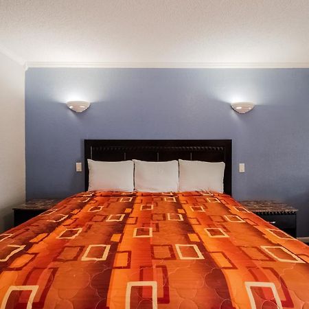 Oyo Hotel Houston I-69 & I-610 Eksteriør bilde