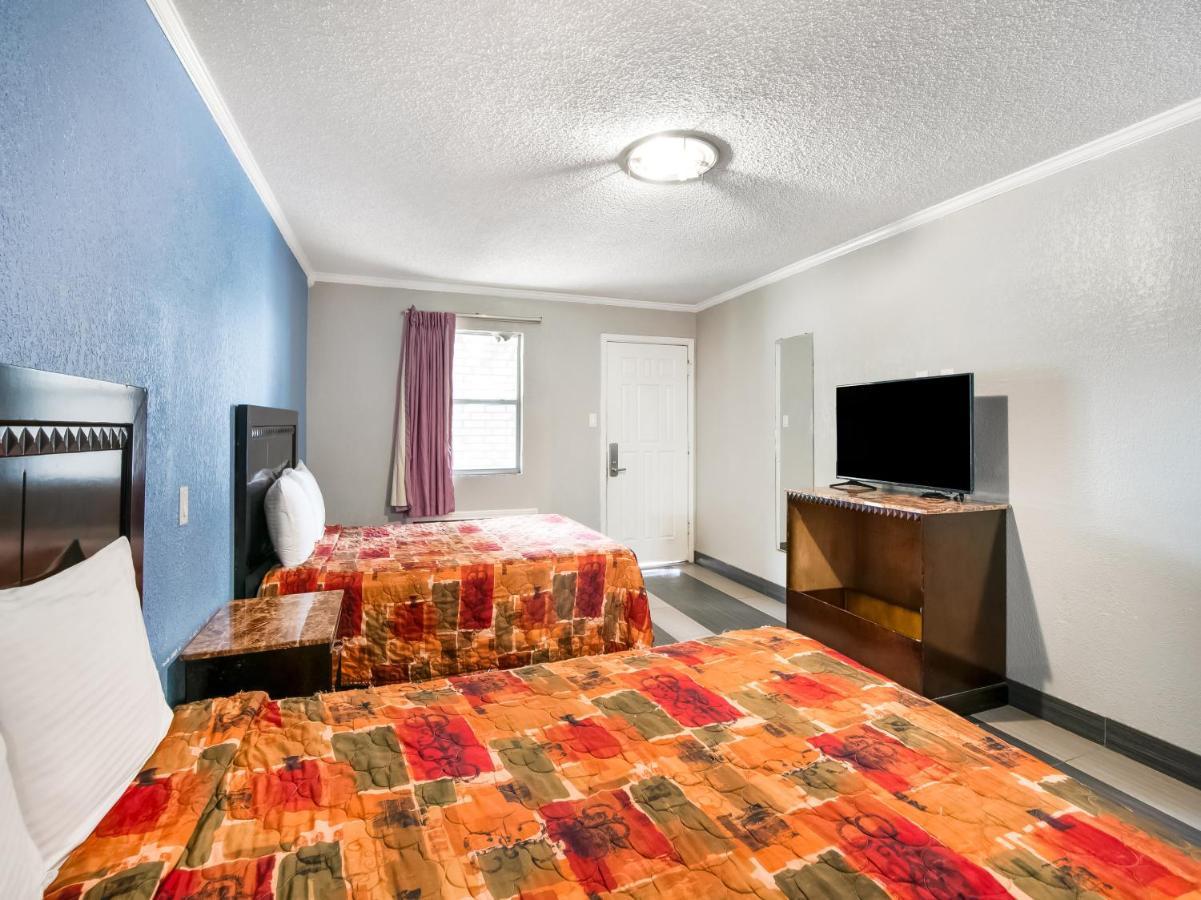 Oyo Hotel Houston I-69 & I-610 Eksteriør bilde